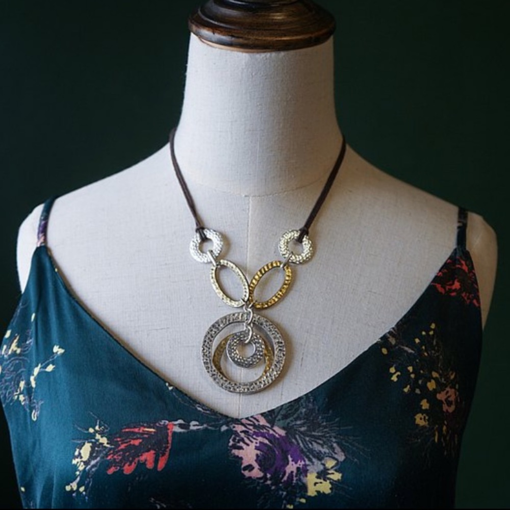 AVON Vintage Geometric Statement Necklace – Gold & Silver Tone Hammered Metal